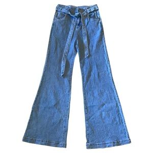 Vici Women’s Large Faded Blue High Rise Flare Faded Belted Waist/ Zipper Denim
